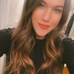 Meet your Posher, Lizzy